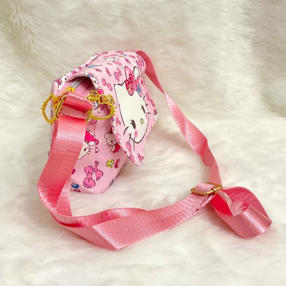 Super Cute Hello Kitty with Bows and Jewels Hand/Shoulder/Body Bag with Double Z - Picture 2 of 6
